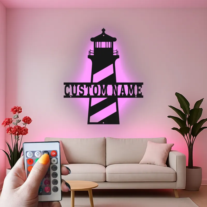 Leuchtturm-Metall-Wandkunst | Personalisiertes LED-Namensschild für Küstendekor | Nautisches Dekor für das Strandhaus