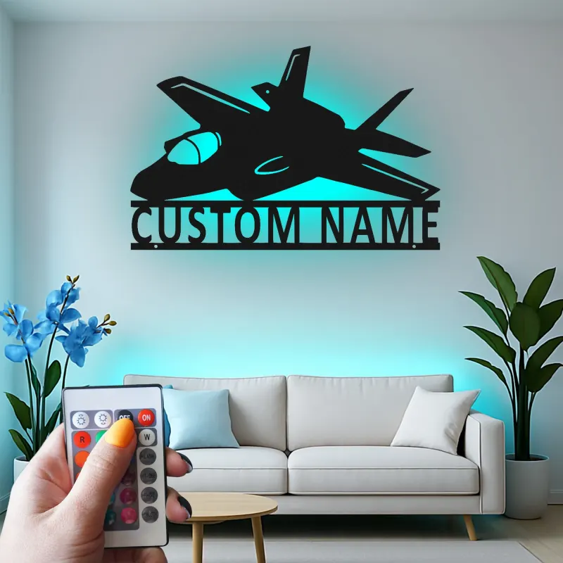 Insegna LED a forma di jet da combattimento personalizzata | Arte da parete in metallo per aviazione | Regalo personalizzato per piloti | Decorazione per rifugi maschili di aerei militari