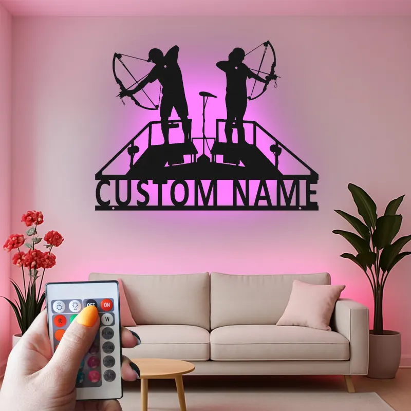 Personalisierte LED-Beleuchtung Metall-Wandkunst mit Bogenschützen-Silhouette – Geschenk für Bogenschützen, Spielzimmer oder Man Cave Dekor