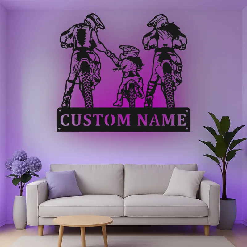 Décoration murale en métal personnalisée pour la famille Motocross avec rétroéclairage LED - Cadeau personnalisé pour les passionnés de moto tout terrain, décoration de garage ou de salle de jeux