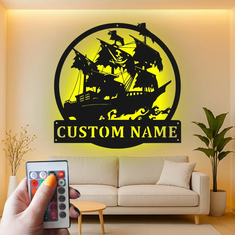 Decoración Mural de Metal de Barco Pirata con LED | Letrero de Nombre Personalizado para Man Cave | Decoración Náutica y Regalo para Él