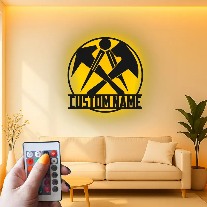Insegna in metallo personalizzata martello e ascia | Decorazione LED per officina, man cave o garage | Regalo personalizzato per carpentiere