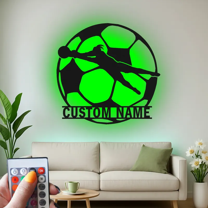 Letrero metálico personalizado de portero | Arte mural LED de fútbol | Decoración con nombre del jugador para habitación infantil | Regalo deportivo moderno