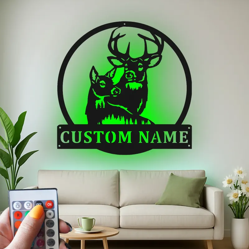 Insegna in metallo personalizzata con luce LED per famiglia di cervi - Regalo personalizzato per amanti della natura, decorazione per cabin rustica
