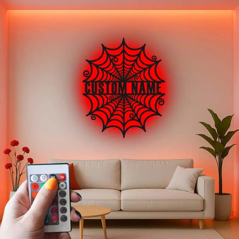 Personalisierte Spinnenweben-Metallschild | Personalisierte Gothic LED-Wandkunst | Gruseliges Halloween-Dekor Geschenk für Zuhause oder Geschäft