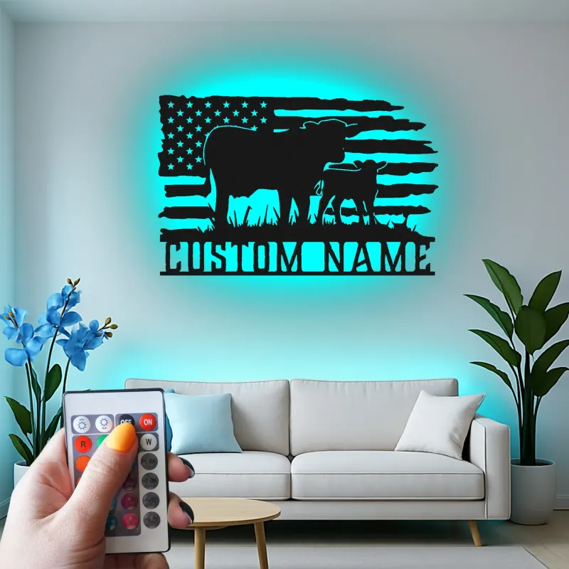 Personalisierte Kuh-und-Kalb LED-beleuchtete Metall-Wandkunst mit amerikanischer Flagge – Landhausgeschenk für Landwirte, rustikale Wohndeko