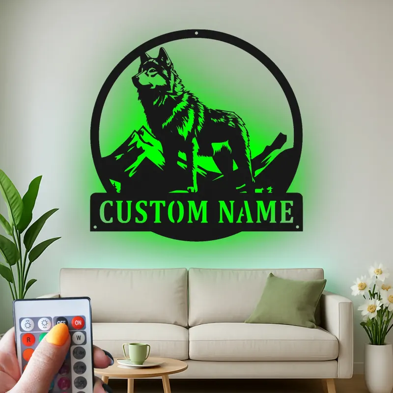 Personalisierte Wolf Berg LED Licht Metall-Wandkunst Geschenk für Naturliebhaber Rustikale Kabinendekoration