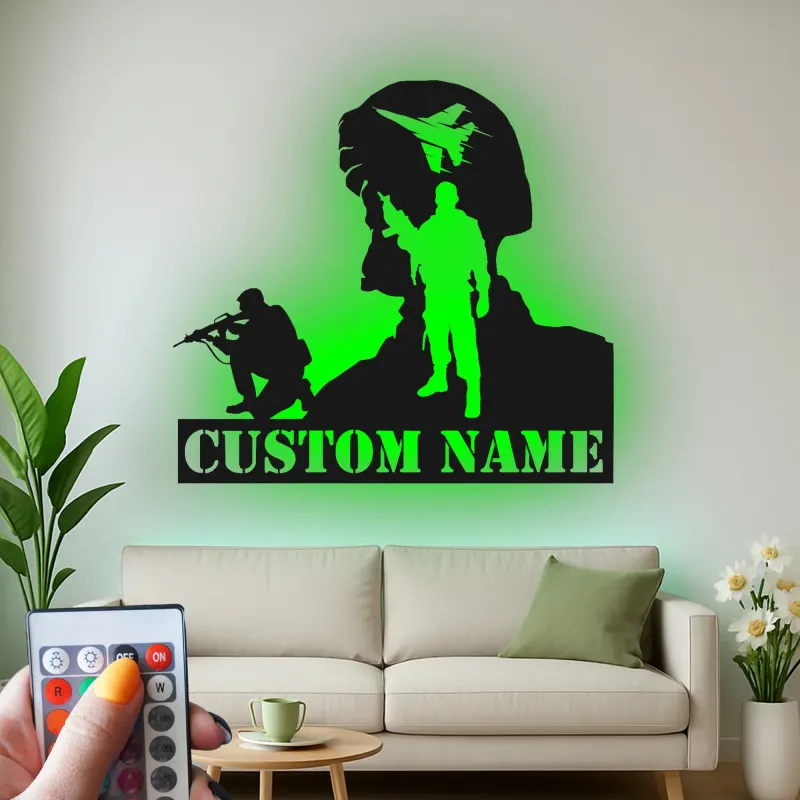 Personalisierter Soldat Silhouette Metall Schild | LED Militär Wandkunst | Benutzerdefinierte Veteranen Namensplakette | Patriotische Army Deko