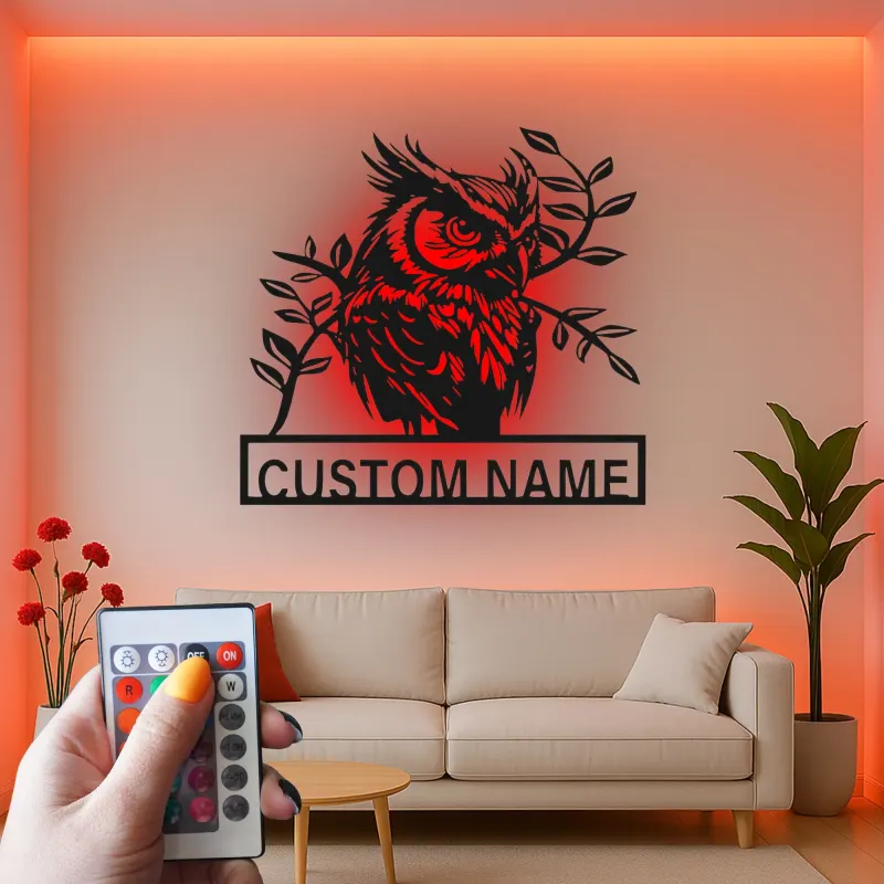 Arte murale LED in metallo con gufo reale | Insegna personalizzata con nome per amanti della natura | Decorazione realistica con silhouette di uccello selvatico