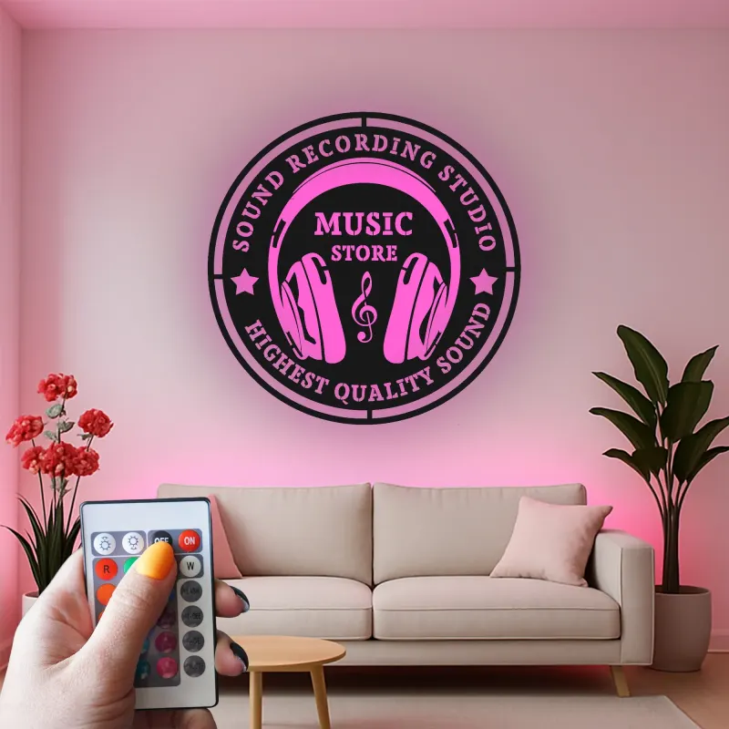 Aufnahmestudio LED-Schild | Individuelle Metallwandkunst mit Vintage-Kopfhörern | Personalisierte Musikerdekoration & DJ-Logo