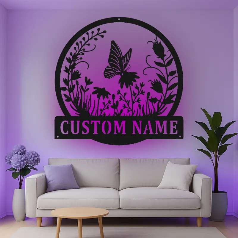 Personalisierte LED-beleuchtete Metall-Wandkunst mit Schmetterlingen und Wildblumen – Geschenk für Gartenliebhaber
