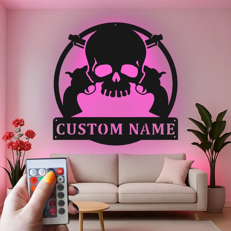Insegna personalizzata con teschio e revolver | Arte murale in metallo LED | Decorazione per man cave personalizzata e regalo per appassionati di armi