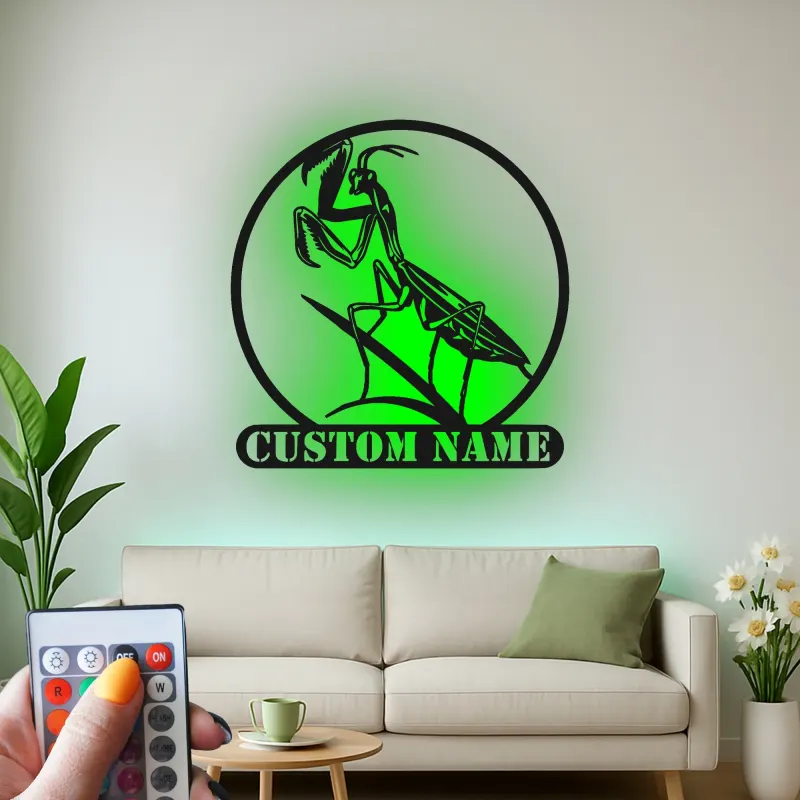 LED-Metall-Wandkunst mit Gottesanbeterin | Personalisierte Insekten-Schild | Biophiles Dekor für Zuhause & Garten | Geschenk für Naturfreunde