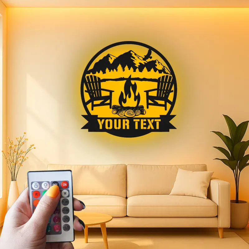Insegna in metallo personalizzata con scena di montagna e LED per amanti dell'outdoor