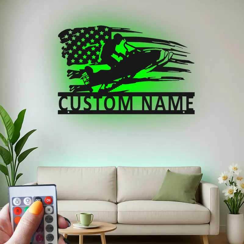 Personalisiertes Schneemobil LED-Schild | Metall-Wandkunst mit amerikanischer Flagge | Individuelle Garagendekoration für Wintersportfans