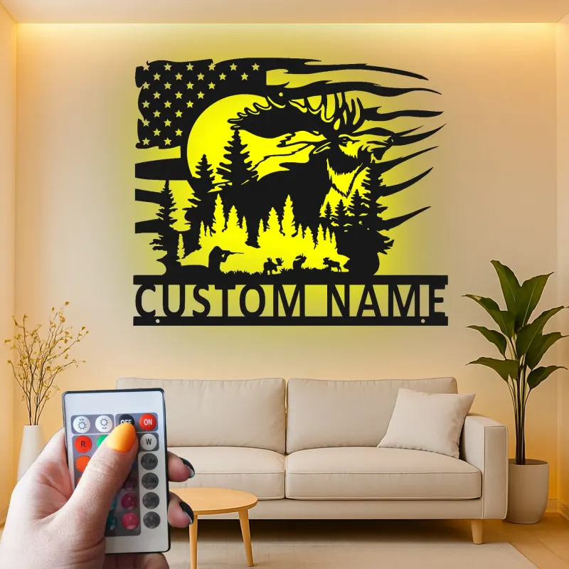 Insegna in metallo personalizzata con alce | Arte da parete faunistica LED con bandiera americana | Decorazione e regalo per cabin di cacciatori