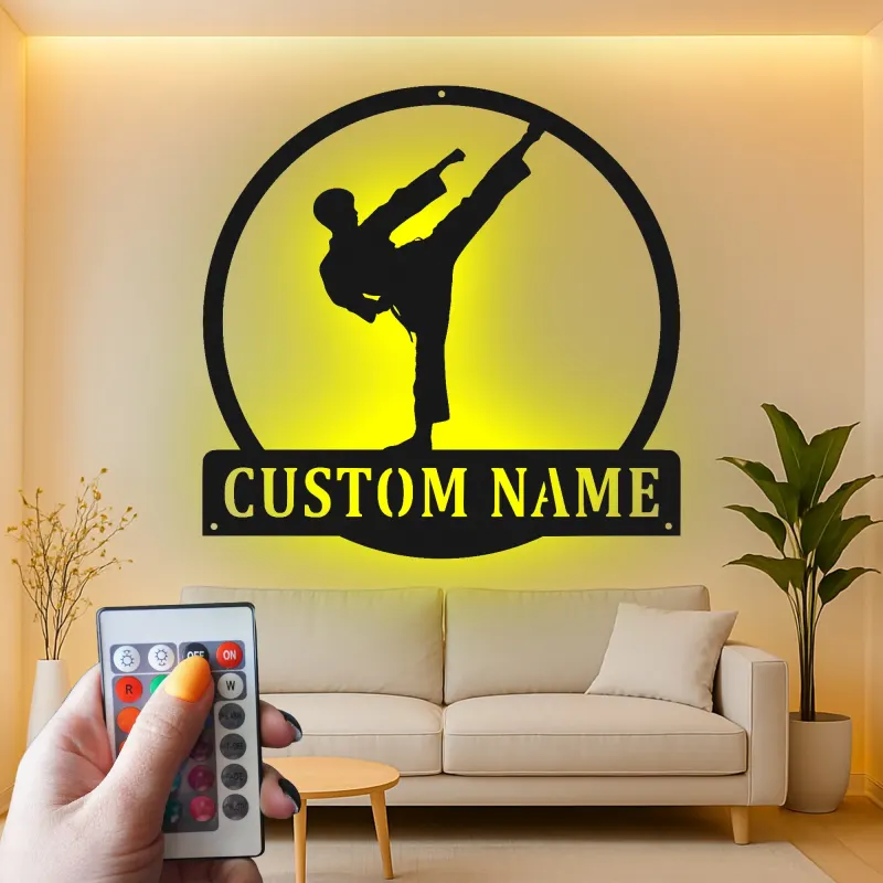 Insegna LED Karate Personalizzata | Arte Murale in Metallo per Arti Marziali | Decorazione Dojo e Regalo per Combattente