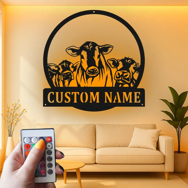 Personalisierte Kuhfamilie LED-beleuchtete Metall-Wandkunst – Bauernhof-Geschenk für Landwirte, rustikale Küche oder Scheunendeko