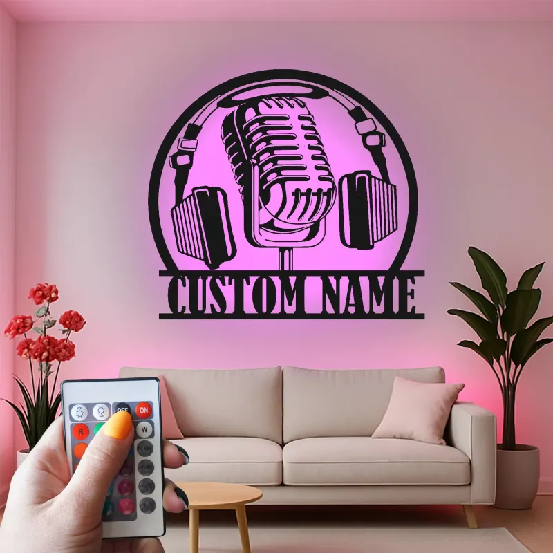 Individuelles Podcast-Studioschild | Vintage Mikrofon Metallkunst mit RGB-LED-Lichtern | Personalisierte Musiker Namensdekoration