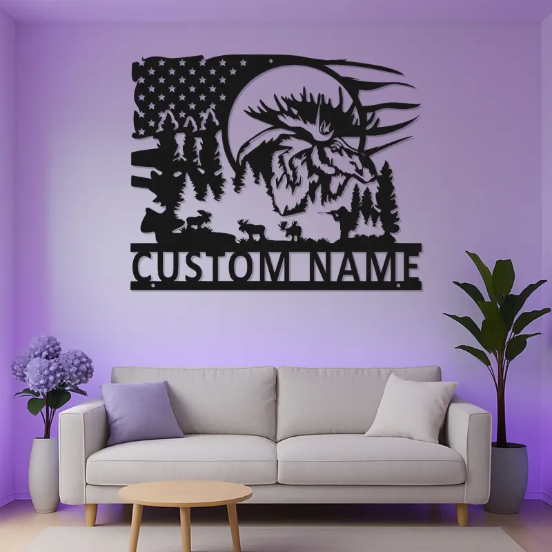 Arte in metallo personalizzata con alce | Insegna LED retroilluminata per decorazioni da cabin | Regalo rustico per cacciatori | Scena della foresta con bandiera USA