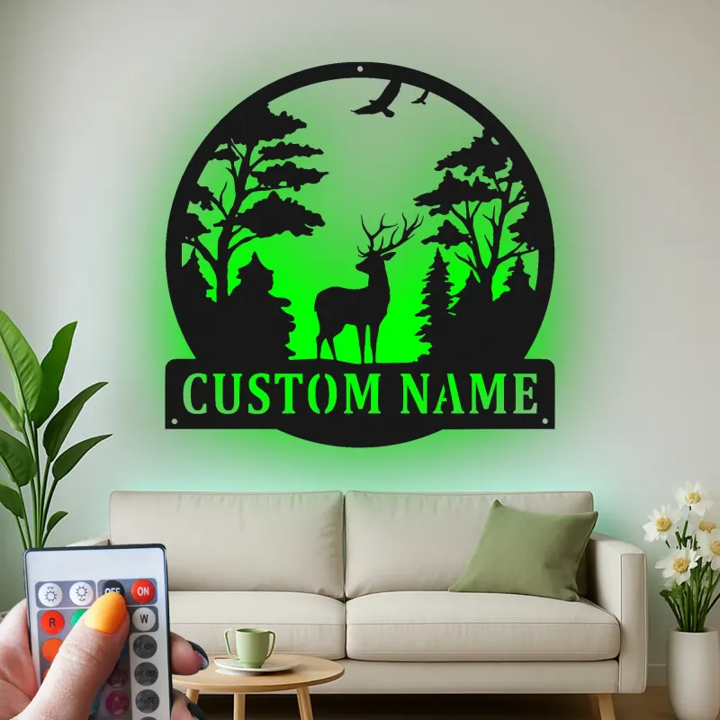 Insegna in metallo personalizzata con scena di cervo e luce LED, regalo per amanti della natura, decorazione per cabine o lodge