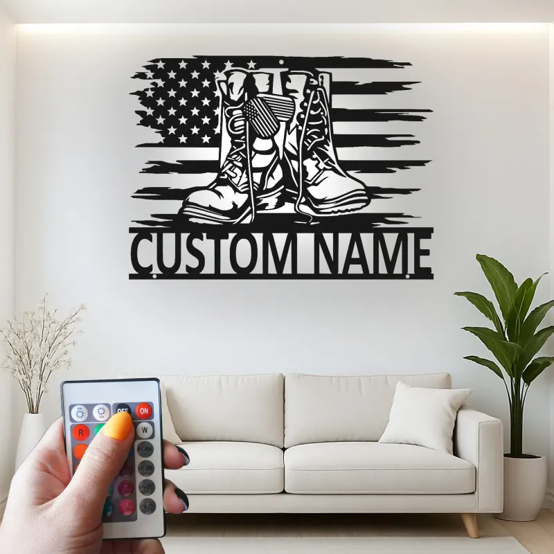 Insegna in Metallo LED con Stivali Militari e Medaglie | Arte da Parete Personalizzata | Regalo per Veterani | Decorazione Patriottica per la Casa