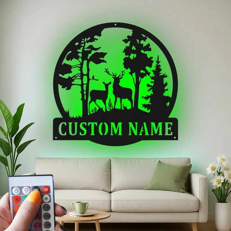 Insegna in metallo personalizzata con cervo e luce LED per amanti della natura, regalo per cabin