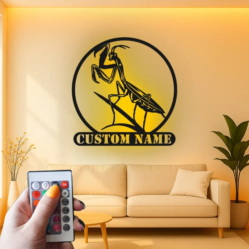 LED-Metall-Wandkunst mit Gottesanbeterin | Personalisierte Insekten-Schild | Biophiles Dekor für Zuhause & Garten | Geschenk für Naturfreunde