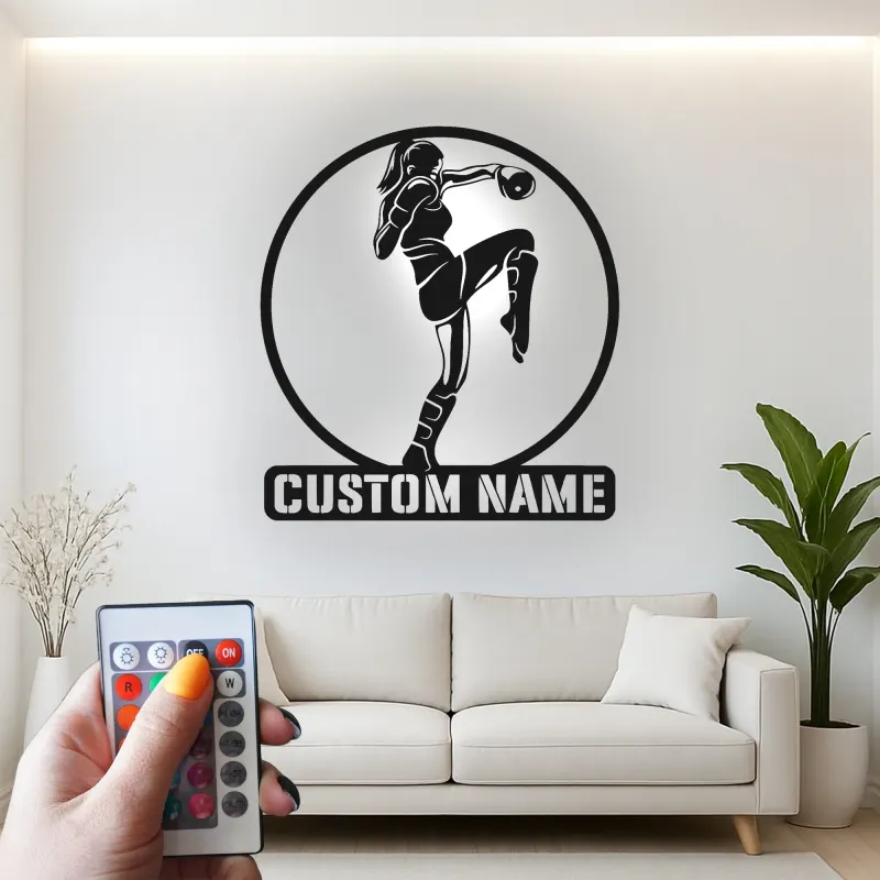 Insegna LED per fighter Muay Thai donna | Arte murale in metallo su misura | Decorazione personalizzata per kickboxing e regalo arti marziali
