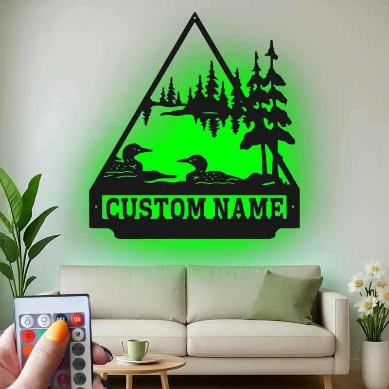 Insegna in metallo personalizzata con strolaga maggiore sul lago | Arte da parete LED per baita | Decorazione rustica con fauna selvatica e bosco | Regalo personalizzato per amanti della natura