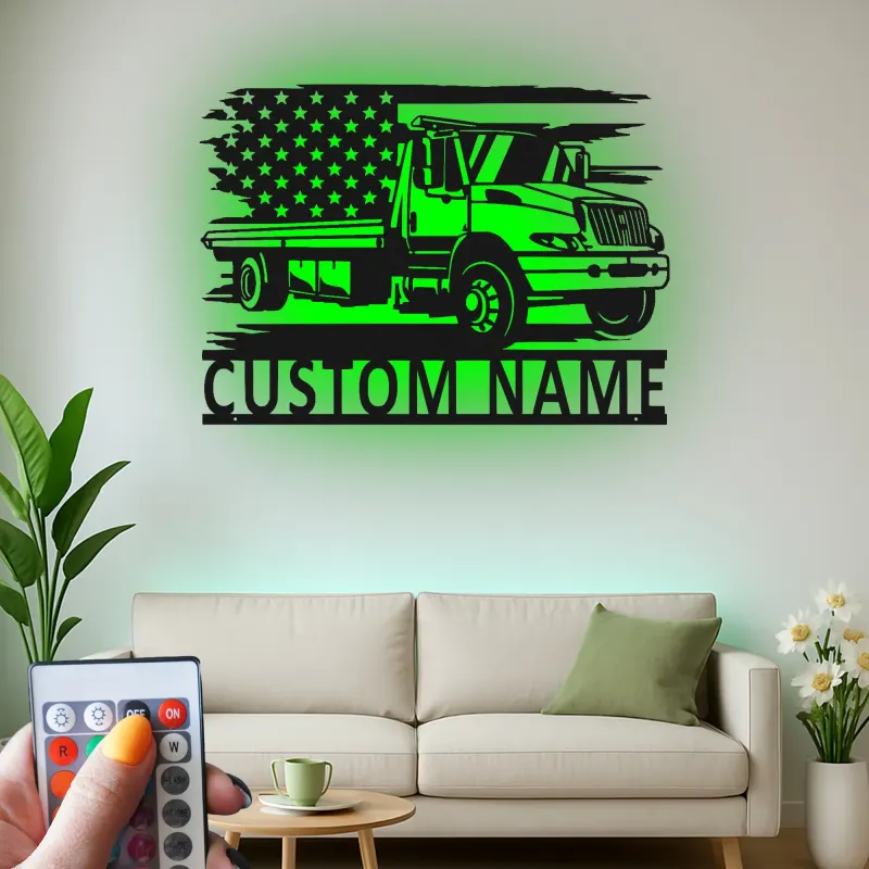 Enseigne camion de dépannage plateau personnalisée | Décoration murale LED en métal | Décor drapeau américain pour garage ou bureau | Cadeau pour chauffeur routier