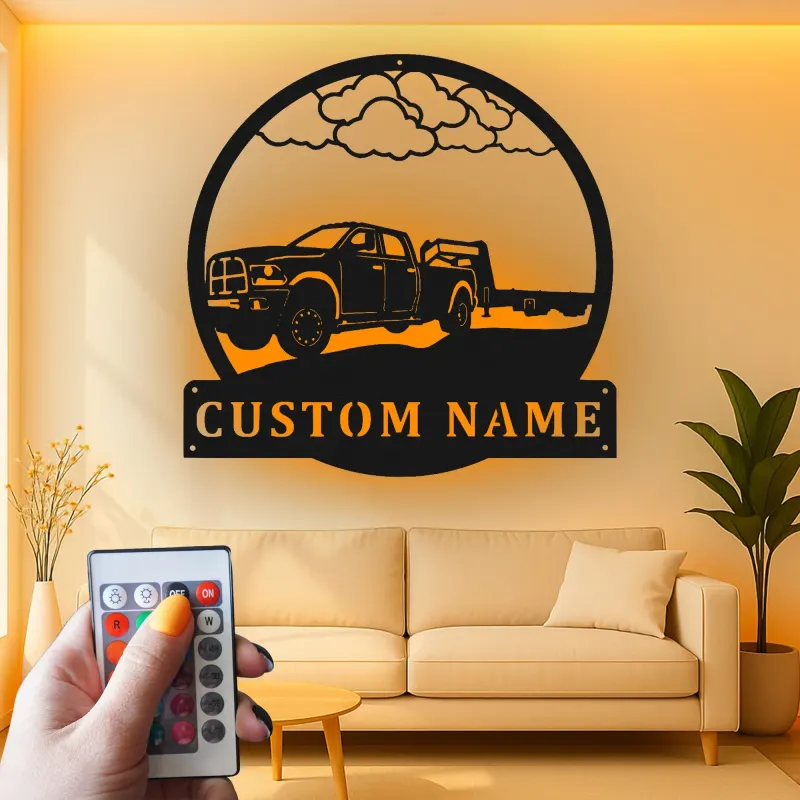 Insegna LED in metallo con pickup personalizzato | Arte murale con rimorchio gooseneck | Decorazione garage con nome per lui | Regalo per camionisti