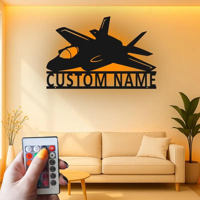 Insegna LED a forma di jet da combattimento personalizzata | Arte da parete in metallo per aviazione | Regalo personalizzato per piloti | Decorazione per rifugi maschili di aerei militari