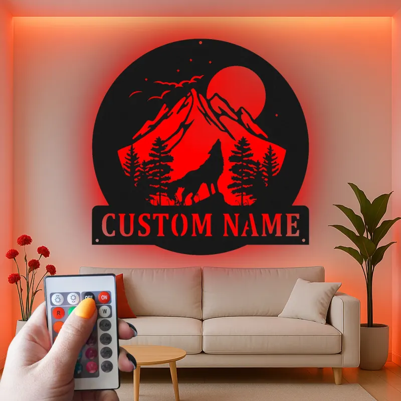 Personalisierte Wolf-Bergszene LED-Licht Metall-Wandkunst Geschenk für Naturliebhaber Rustikale Cabin-Dekoration 3