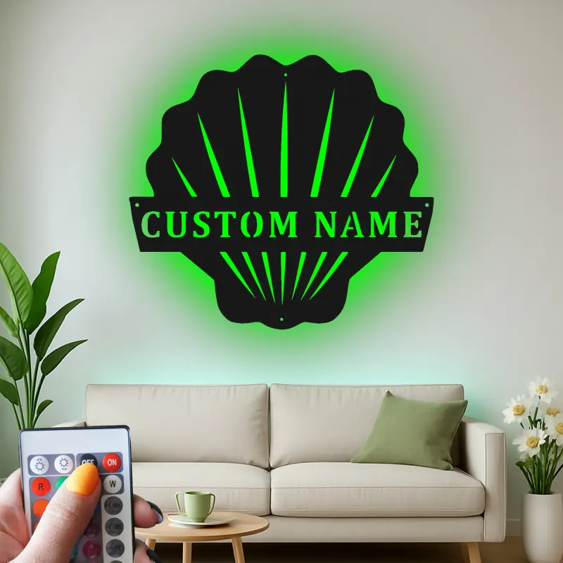 Cartel LED de Concha de Vieira | Decoración Costera Personalizada para Casa de Playa | Arte Náutico de Pared Personalizado | Placa de Nombre Inspirada en Art Deco para Baño