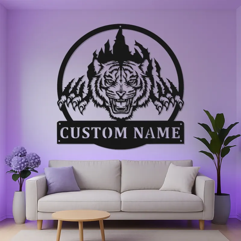 Fierces Tiger LED Metallschild | Personalisierte Namensschild für Männerhöhle oder Kinderzimmer | Realistische Tierdekoration | Geschenk für Safari-Liebhaber