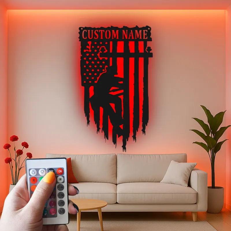 Cartel LED de liniero con bandera americana | Decoración mural de metal con nombre personalizado | Regalo patriótico para electricistas | Decoración para trabajador de servicios públicos
