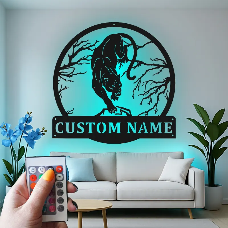 Art mural LED panthère féroce en métal | Plaque personnalisée avec nom pour man cave | Décoration murale faune sauvage, cadeau pour chasseur