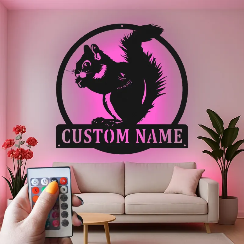 Cartel de metal personalizado de ardilla | Arte de vida silvestre iluminado con LED | Decoración de cabaña personalizada para amantes de la naturaleza