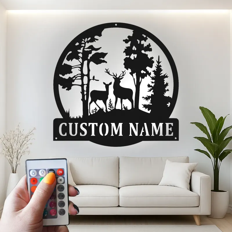 Insegna in metallo personalizzata con cervo e luce LED per amanti della natura, regalo per cabin