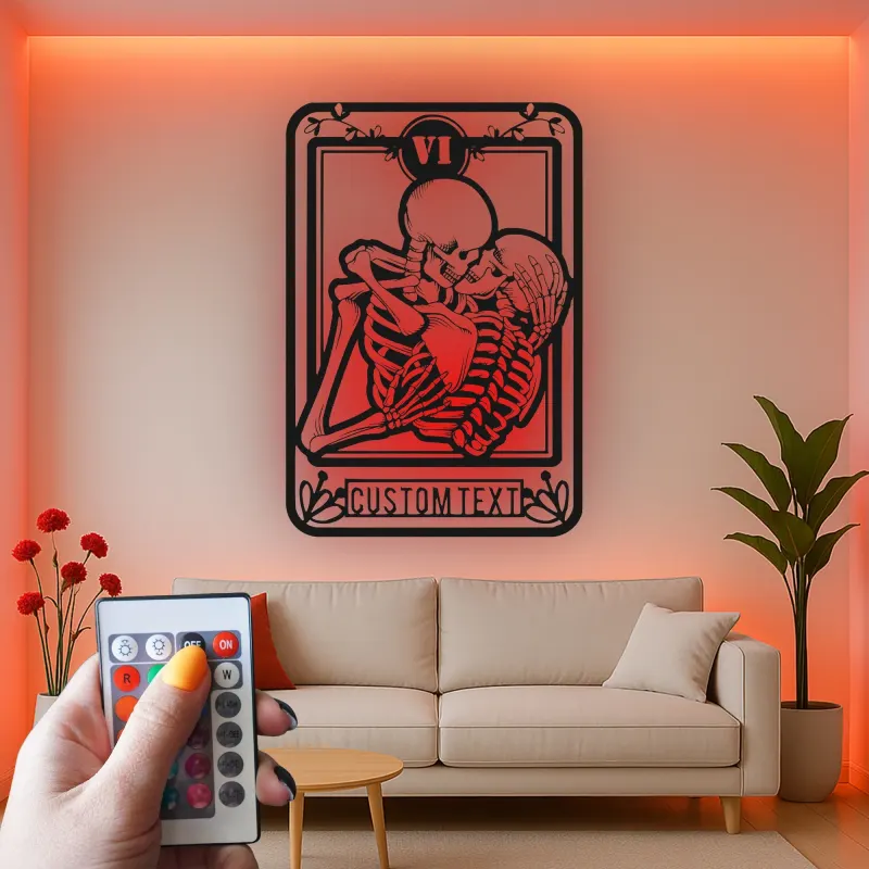 Gothic Skeleton Lovers Tarot-Kartenschild | Personalisierte LED Metall-Wandkunst | Romantische Totenkopf-Paar-Dekoration | Individuelles Jubiläumsgeschenk