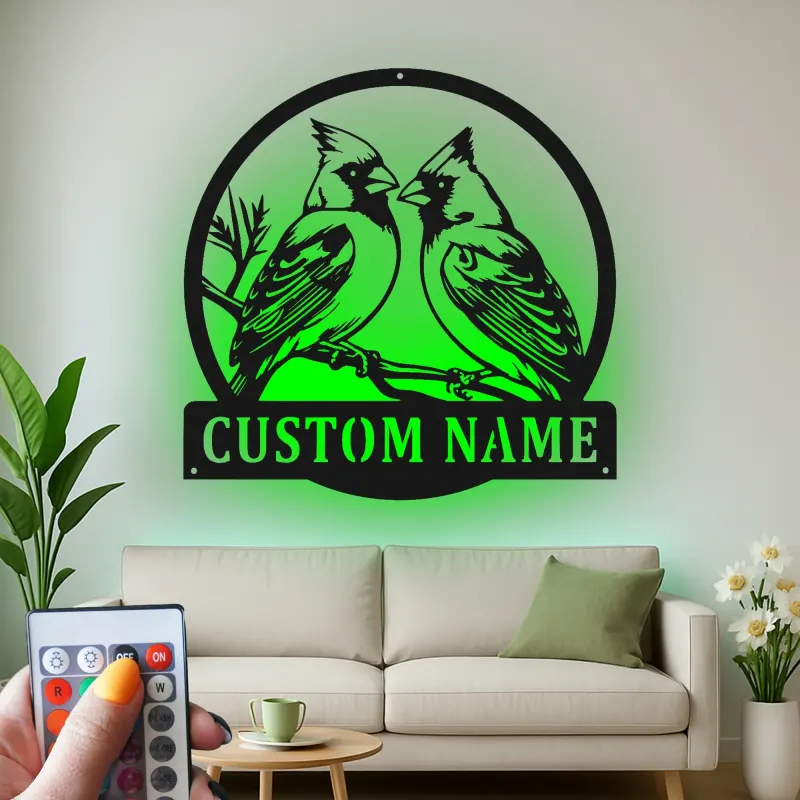 Insegna in metallo personalizzata con coppia di cardinali e luce LED - Regalo per amanti degli uccelli - Decorazione per soggiorno e natura 1