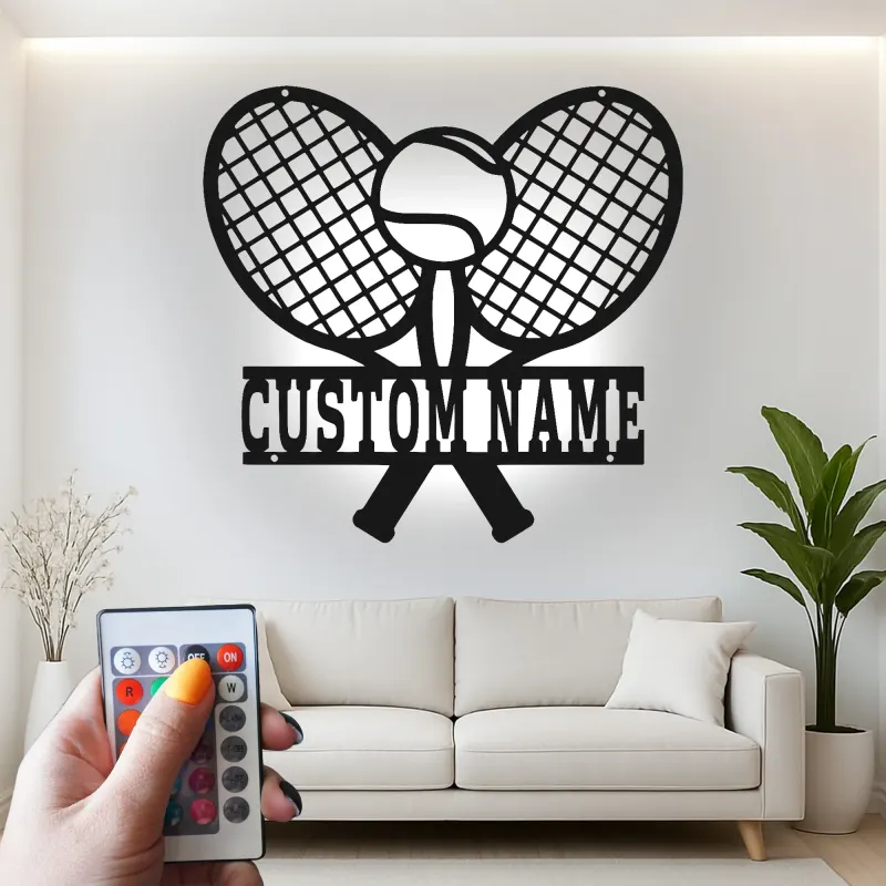 Insegna LED personalizzata con racchetta da tennis | Decorazione murale in metallo personalizzata | Arredo per stanza sportiva | Regalo premium per giocatori