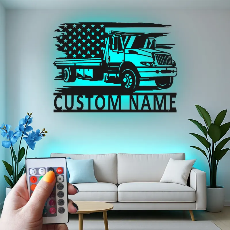 Enseigne camion de dépannage plateau personnalisée | Décoration murale LED en métal | Décor drapeau américain pour garage ou bureau | Cadeau pour chauffeur routier