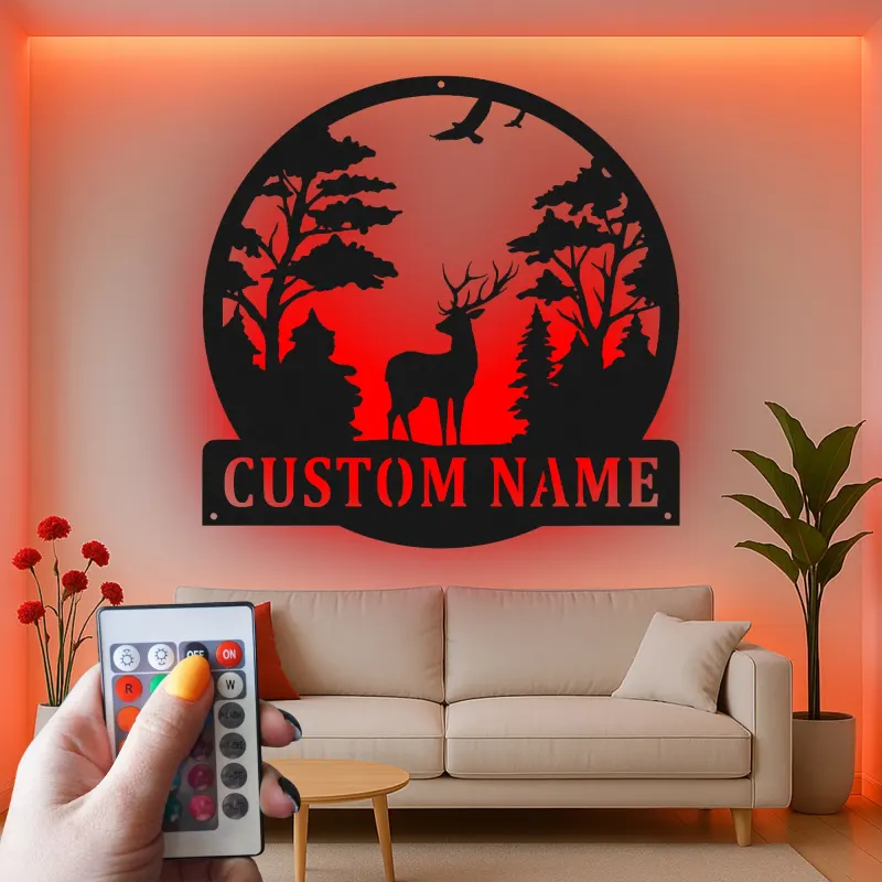 Insegna in metallo personalizzata con scena di cervo e luce LED, regalo per amanti della natura, decorazione per cabine o lodge