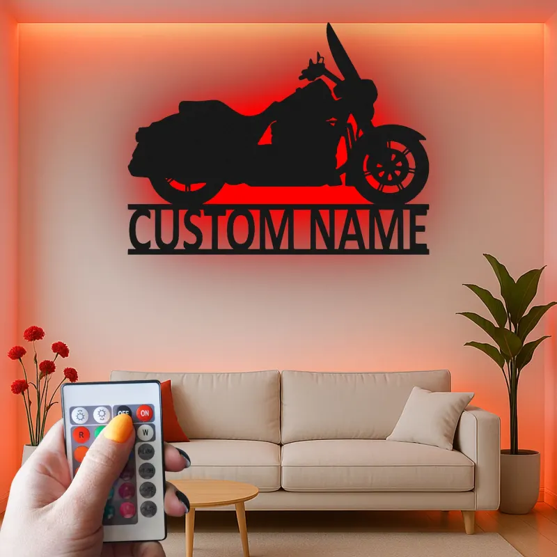 Insegna LED Personalizzata con Moto Cruiser | Decorazione per Garage in Metallo | Regalo per Biker e Decorazione per Caverna degli Uomini