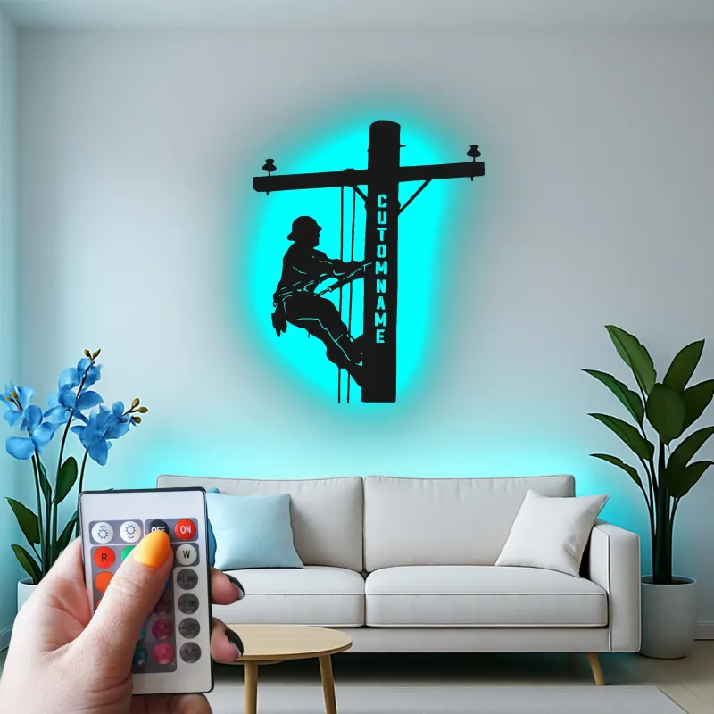 Lineman LED Metall-Wandkunst | Personalisierte Elektriker Geschenk | Individuelles Utility Worker Silhouette Schild mit RGB-Lichtern