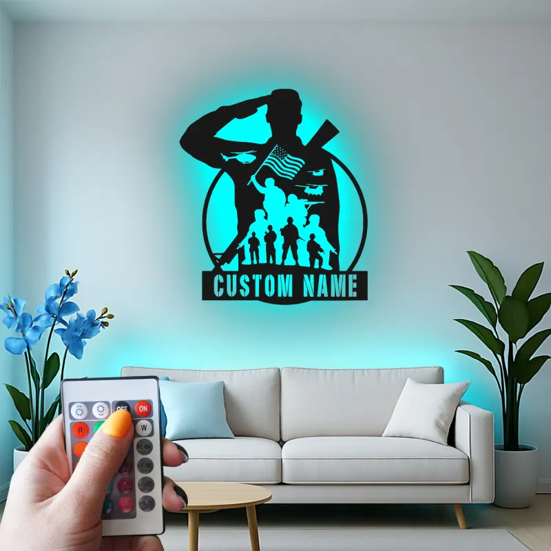 Insegna LED Silhouette Soldato Personalizzata | Insegna in Metallo Fatta a Mano | Tributo Patriottico ai Militari e Regalo per Veterani