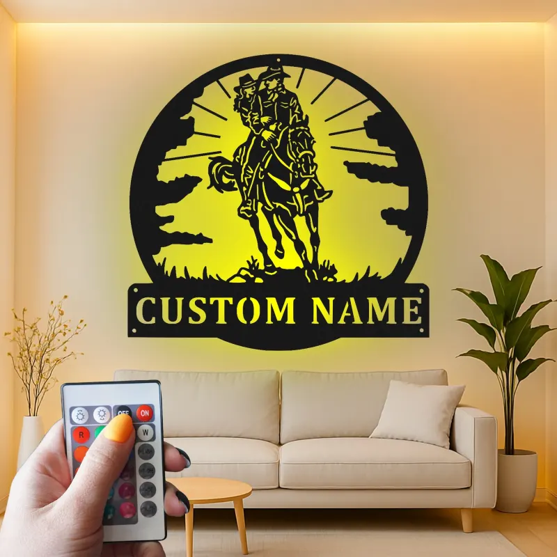 Décoration murale en métal personnalisée représentant un couple de cowboys à cheval avec rétroéclairage LED - Cadeau western - Décor rustique pour la maison