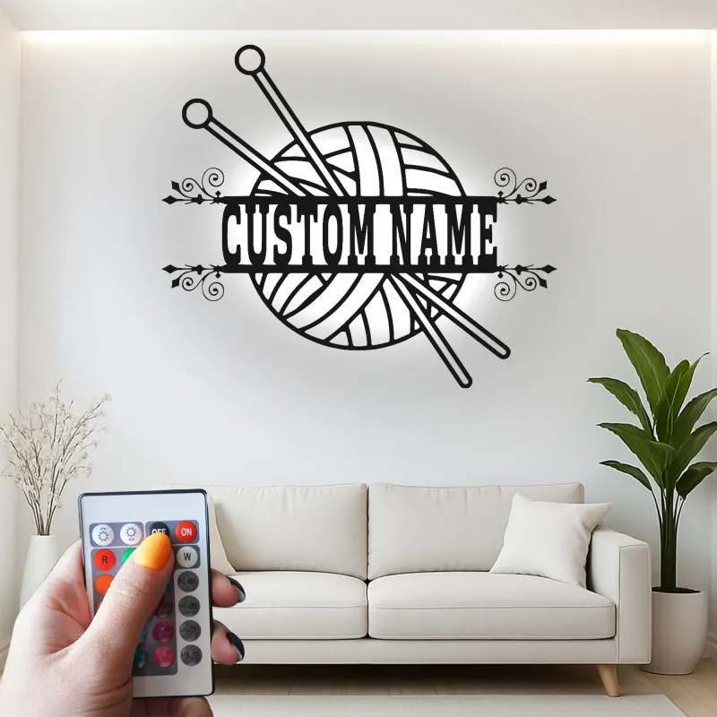 Cartel personalizado con nombre para tejedora | Arte mural LED de metal para salas de manualidades | Decoración personalizada de lana y agujas